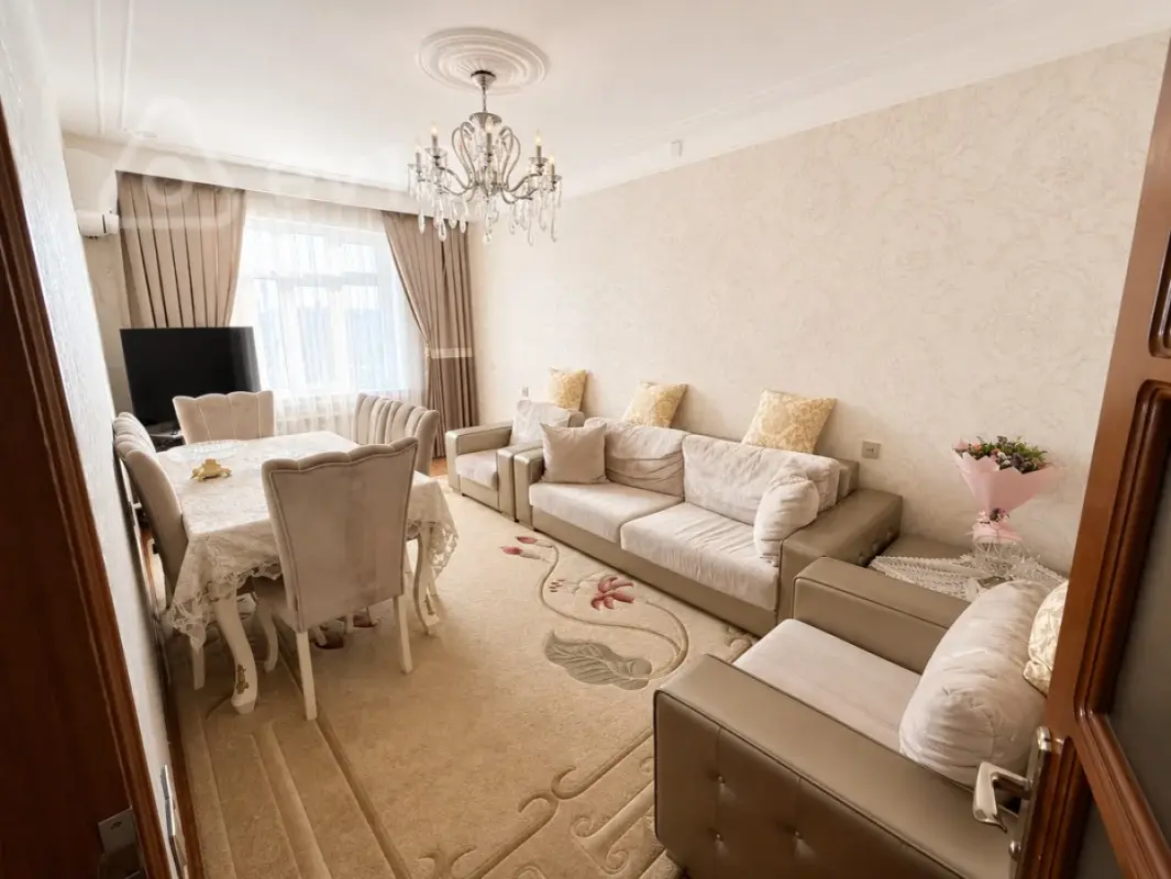 Satılır 3 otaqlı köhnə tikili 85 m²