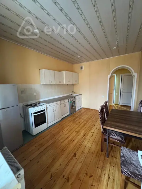 Kirayə verilir 4 otaqlı yeni tikili 120 m²