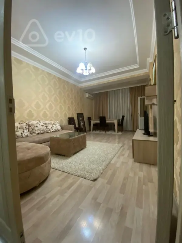 Kirayə verilir 2 otaqlı yeni tikili 70 m²