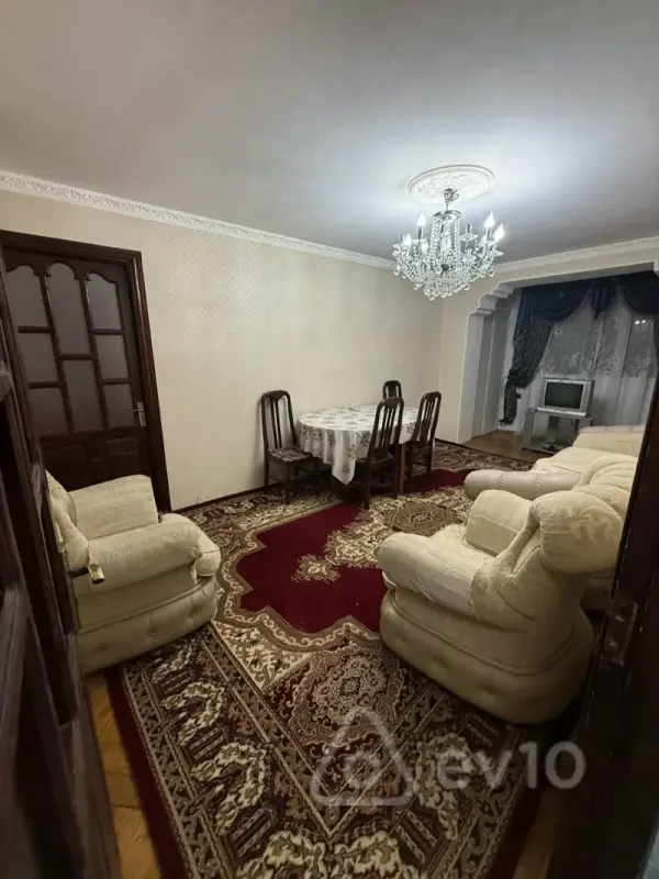 Kirayə verilir 2 otaqlı yeni tikili 50 m²