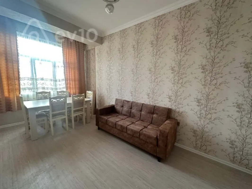 Kirayə verilir 2 otaqlı yeni tikili 60 m²