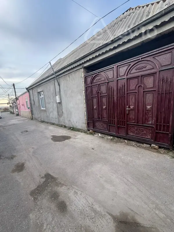 Satılır 3 otaqlı həyət evi 130 m²