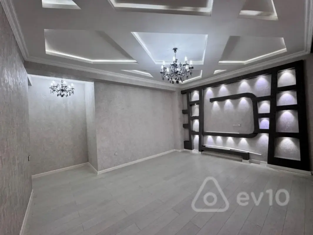 Satılır 3 otaqlı yeni tikili 127 m²