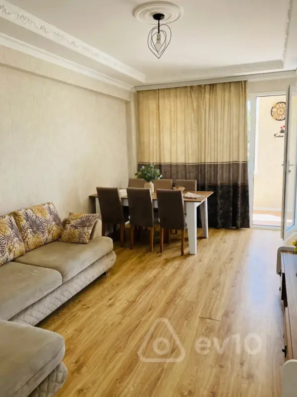 Kirayə verilir 2 otaqlı yeni tikili 70 m²