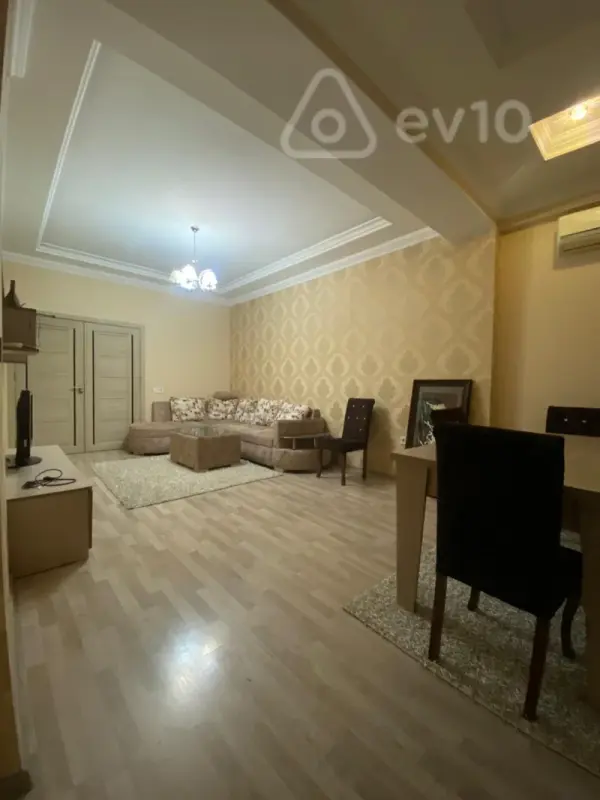 Kirayə verilir 2 otaqlı yeni tikili 67 m²