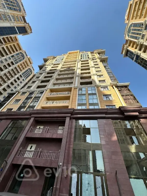 Satılır 3 otaqlı yeni tikili 75 m²