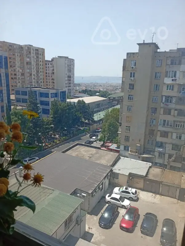 Satılır 3 otaqlı köhnə tikili 70 m²