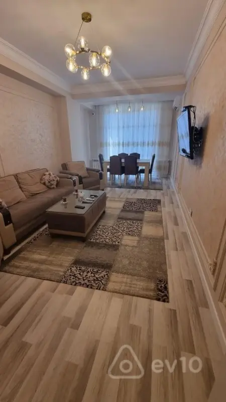 Kirayə verilir 2 otaqlı yeni tikili 110 m²