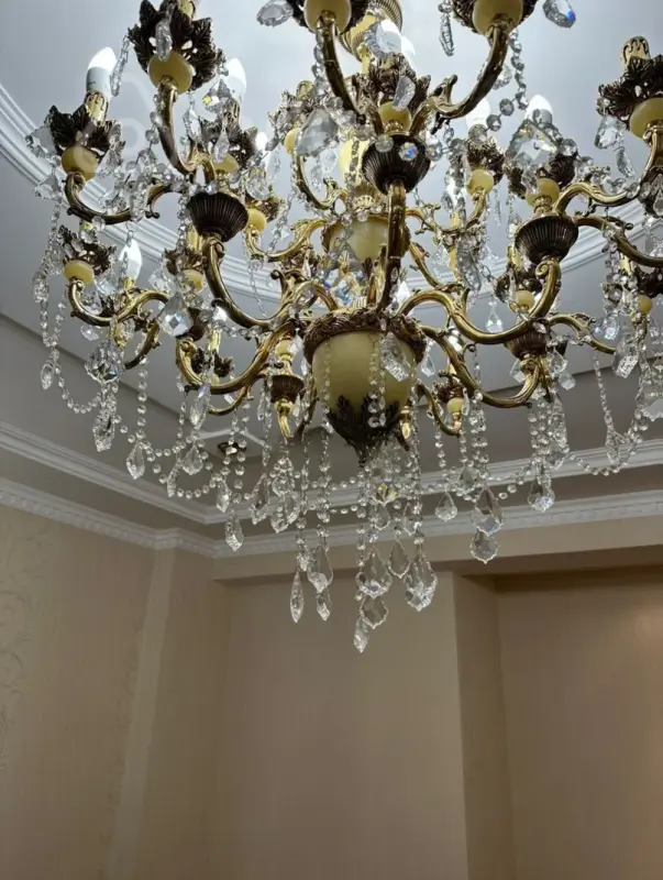 Satılır 4 otaqlı yeni tikili 200 m²