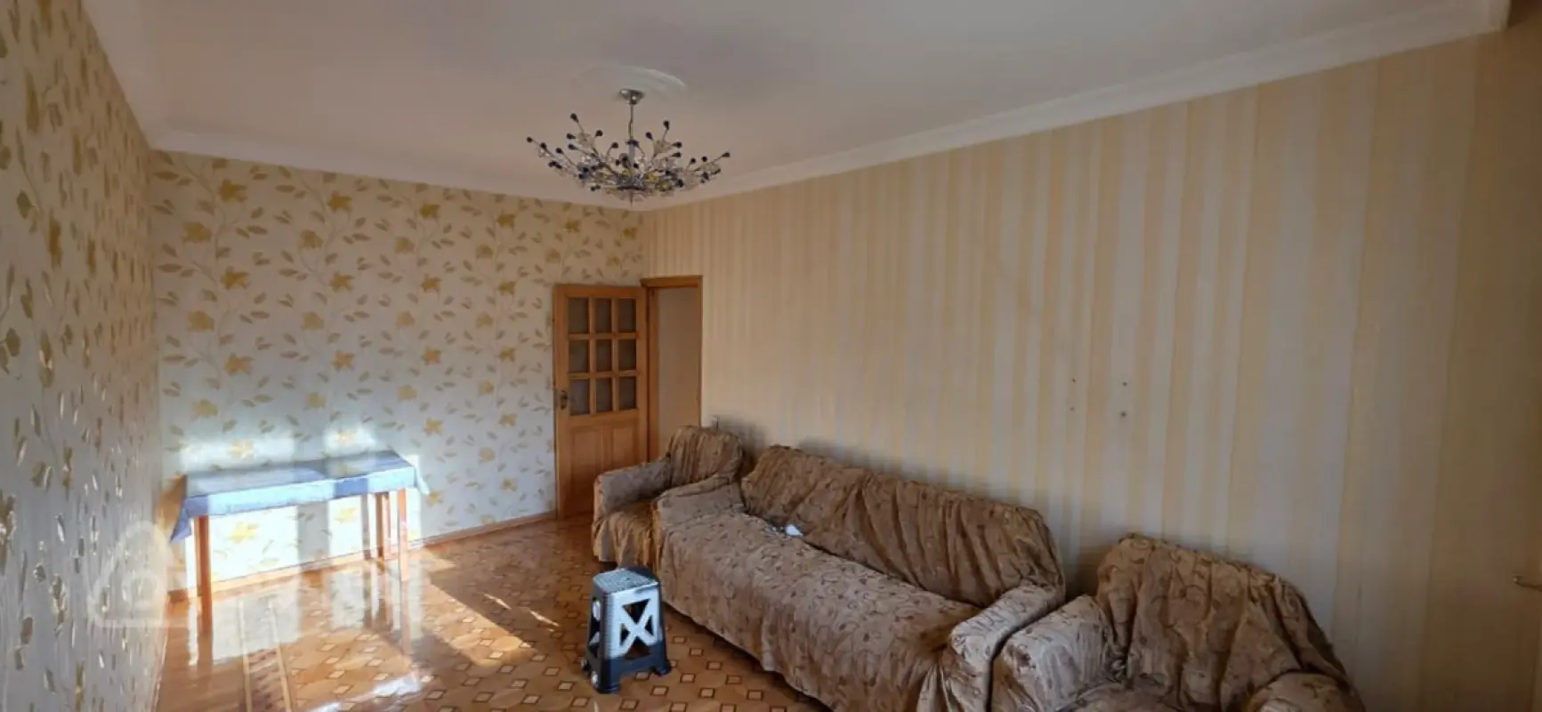 Kirayə verilir 2 otaqlı köhnə tikili 60 m²