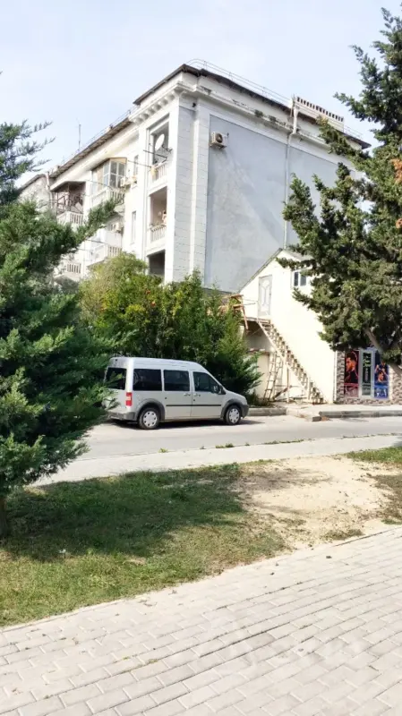 Satılır 2 otaqlı köhnə tikili 52 m²