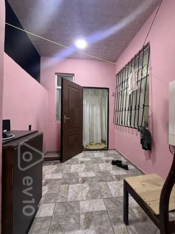 Kirayə verilir 2 otaqlı həyət evi 60 m²