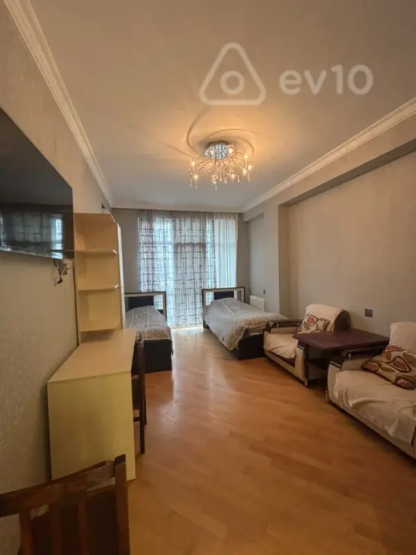 Kirayə verilir 3 otaqlı yeni tikili 130 m²
