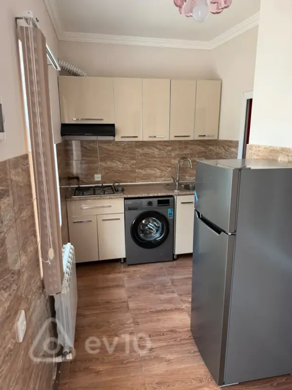 Kirayə verilir 2 otaqlı həyət evi 50 m²