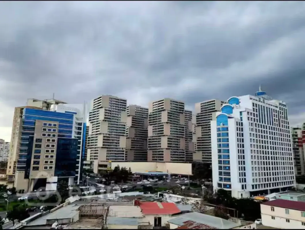 Kirayə verilir 3 otaqlı yeni tikili 110 m²