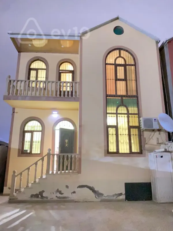 Kirayə verilir 5 otaqlı həyət evi 200 m²