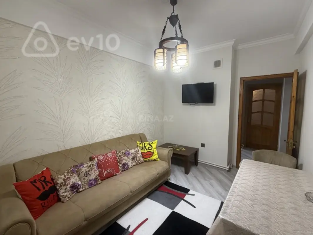 Kirayə verilir 2 otaqlı yeni tikili 50 m²