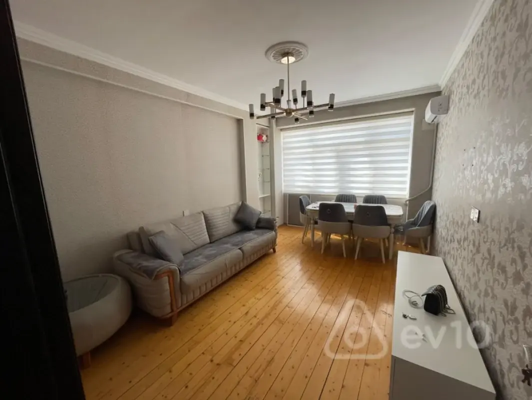 Kirayə verilir 2 otaqlı yeni tikili 70 m²