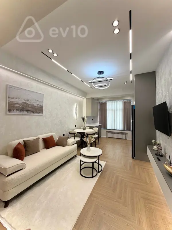 Kirayə verilir 2 otaqlı yeni tikili 52 m²