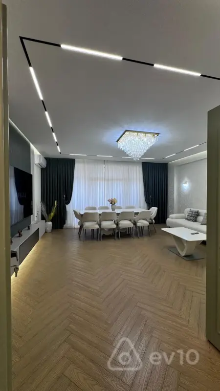 Satılır 4 otaqlı yeni tikili 186 m²