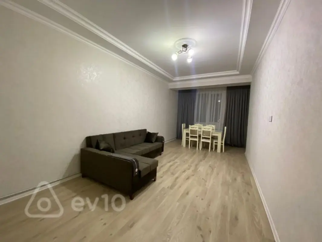 Kirayə verilir 2 otaqlı yeni tikili 70 m²
