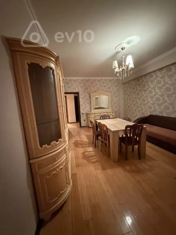 Kirayə verilir 3 otaqlı yeni tikili 80 m²