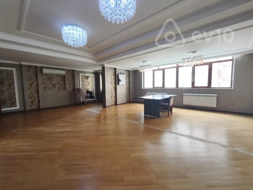 Satılır 4 otaqlı yeni tikili 218 m²