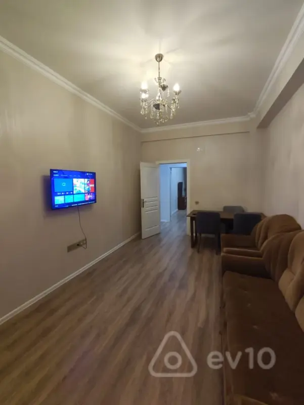 Satılır 3 otaqlı yeni tikili 80 m²