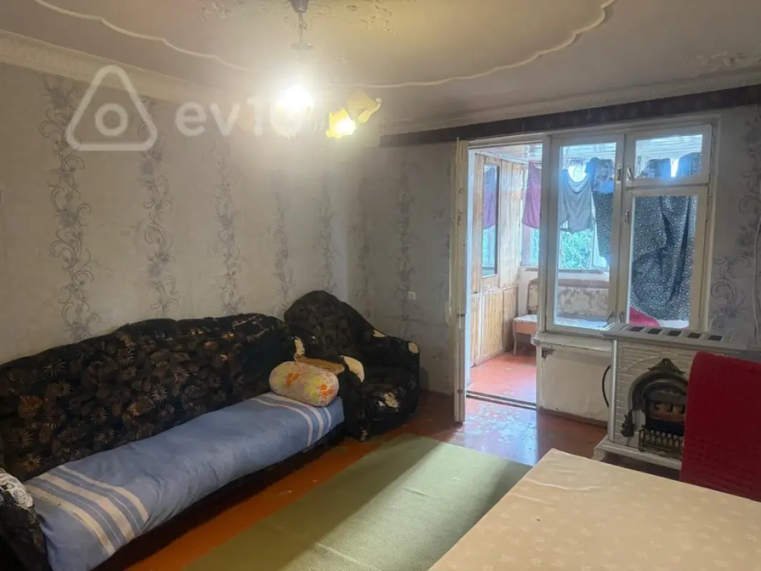 Satılır 3 otaqlı köhnə tikili 70 m²