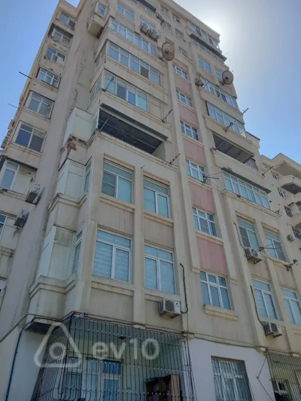Satılır 4 otaqlı yeni tikili 114 m²