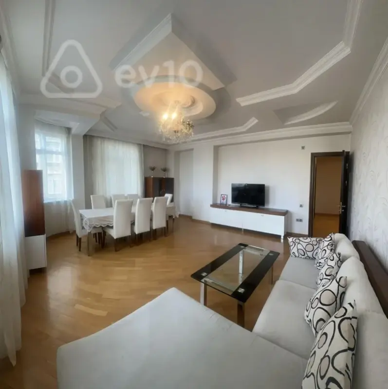 Satılır 4 otaqlı yeni tikili 165 m²