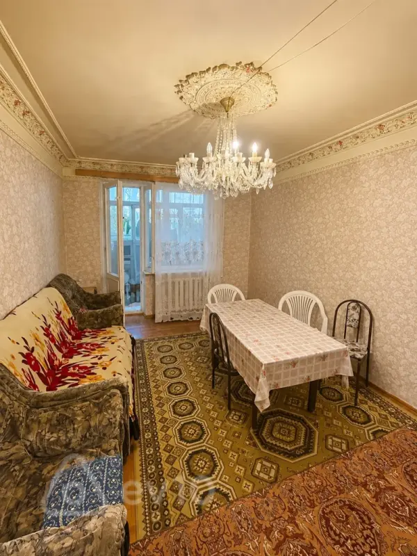 Satılır 3 otaqlı köhnə tikili 75 m²