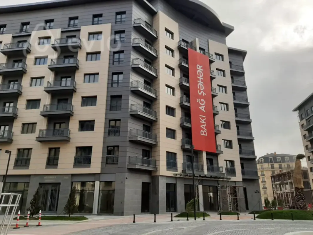 Satılır 4 otaqlı yeni tikili 163 m²