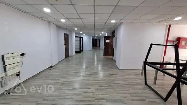 Kirayə verilir 17 otaqlı ofis 564 m² — Bakı, Yasamal 17 otaq 564.00 m²