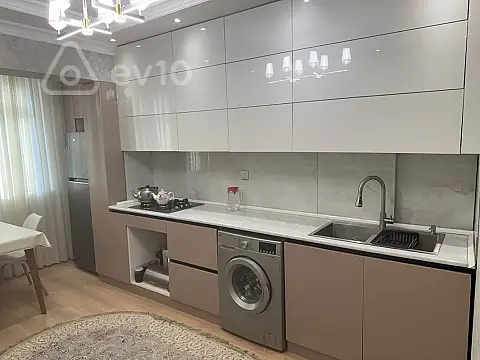 Kirayə verilir 2 otaqlı köhnə tikili 70 m² — Bakı, Nəsimi 2 otaq 70.00 m²