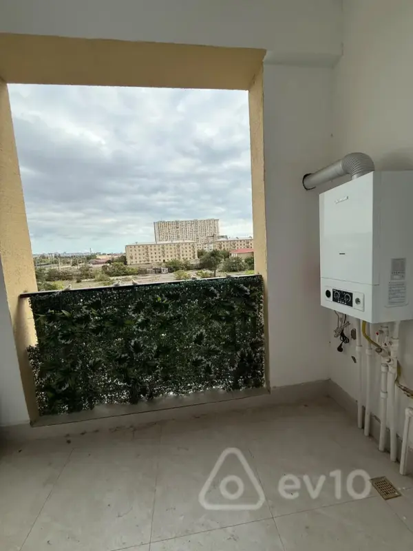 Kirayə verilir 2 otaqlı yeni tikili 67 m²
