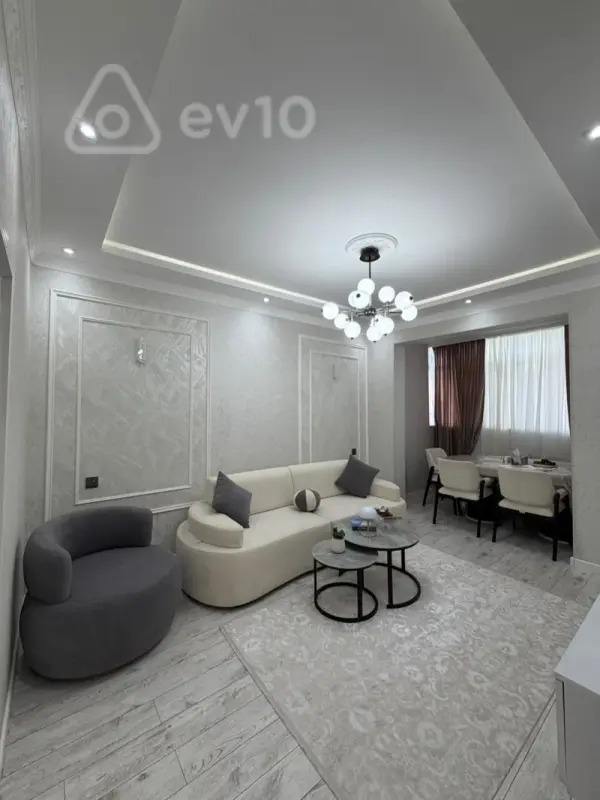 Satılır 2 otaqlı köhnə tikili 48 m²