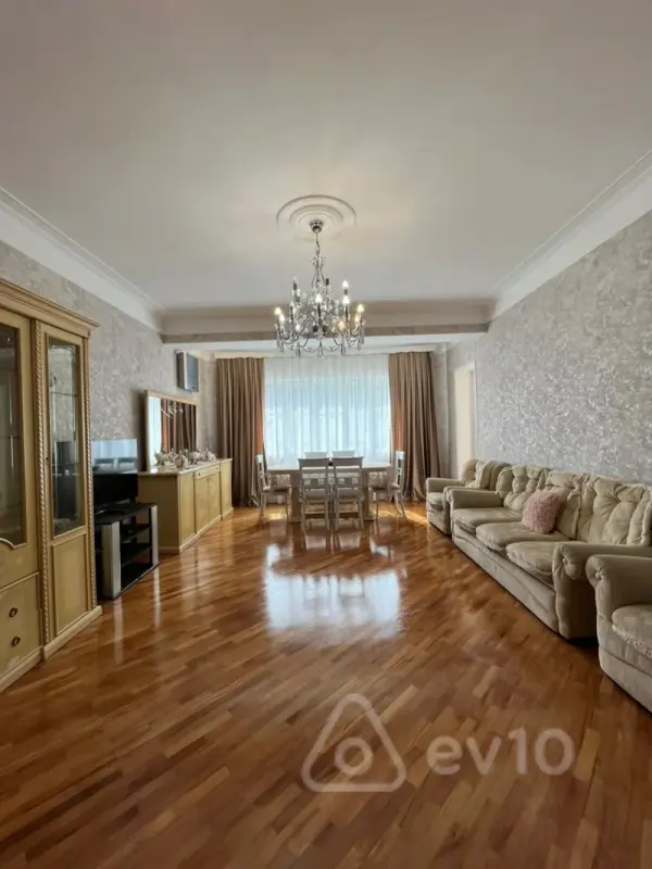 Satılır 3 otaqlı yeni tikili 134 m²