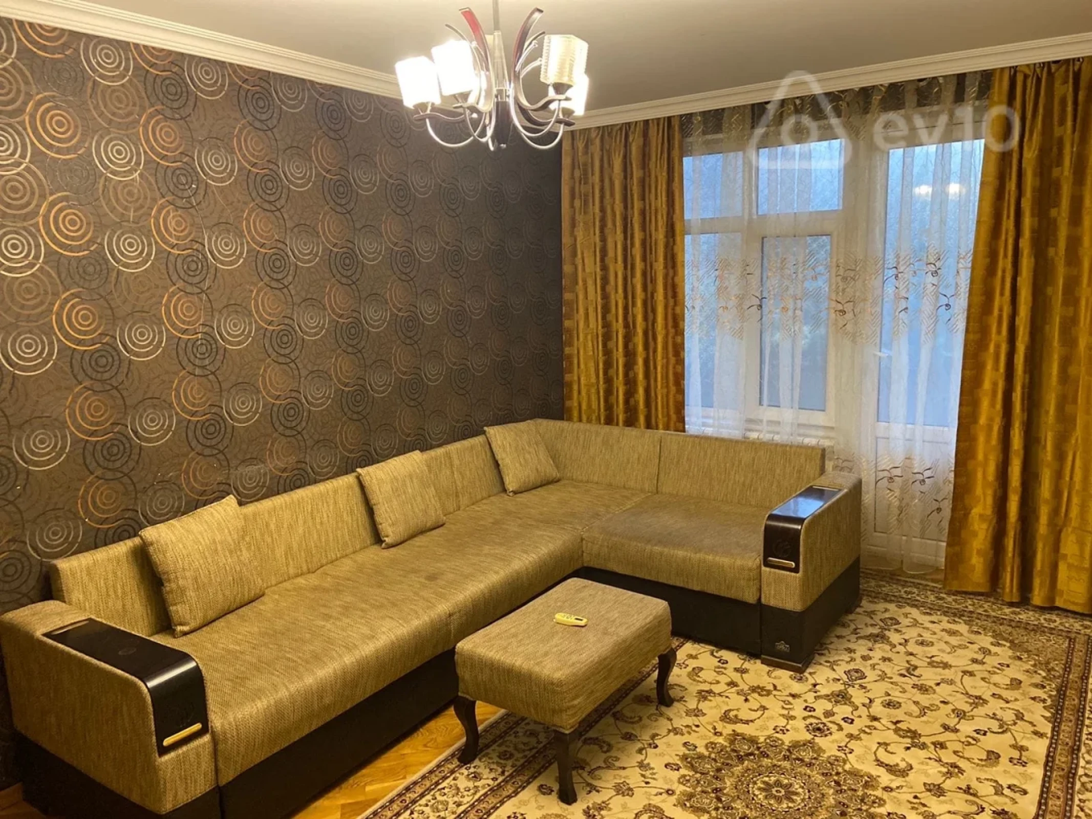 Kirayə verilir 2 otaqlı köhnə tikili 65 m²