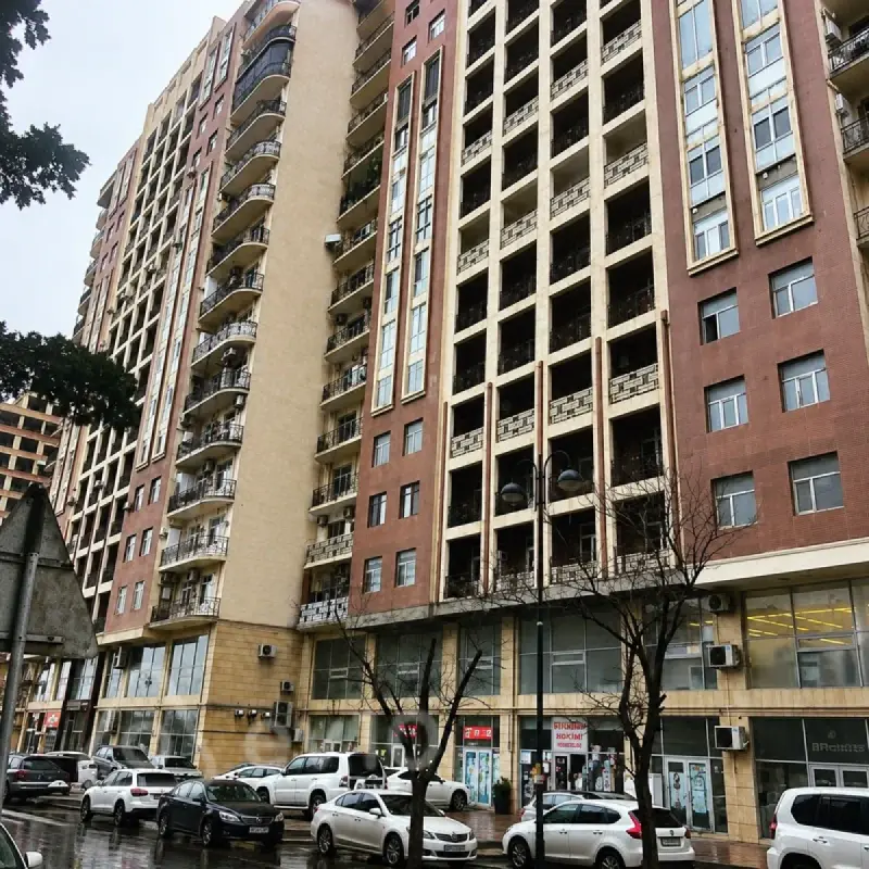 Satılır 2 otaqlı yeni tikili 70 m²