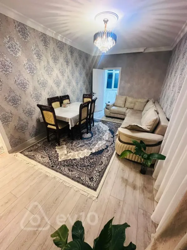 Satılır 2 otaqlı köhnə tikili 40 m²
