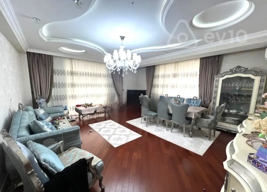 Satılır 3 otaqlı yeni tikili 150 m²