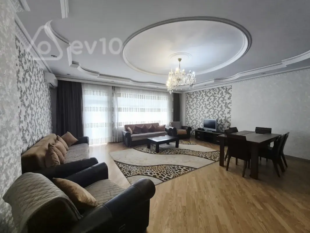Satılır 3 otaqlı yeni tikili 153 m²