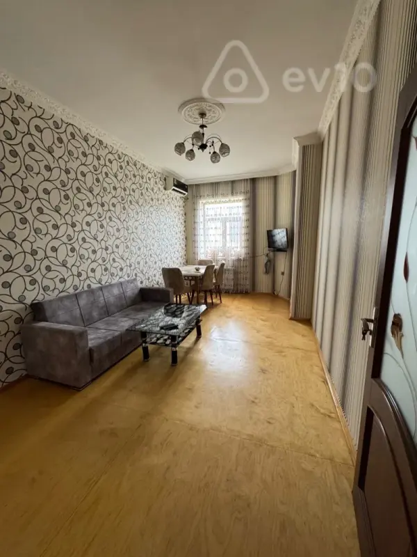 Kirayə verilir 2 otaqlı yeni tikili 55 m²