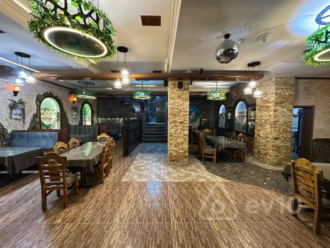 Satılır mənzil 400 m²