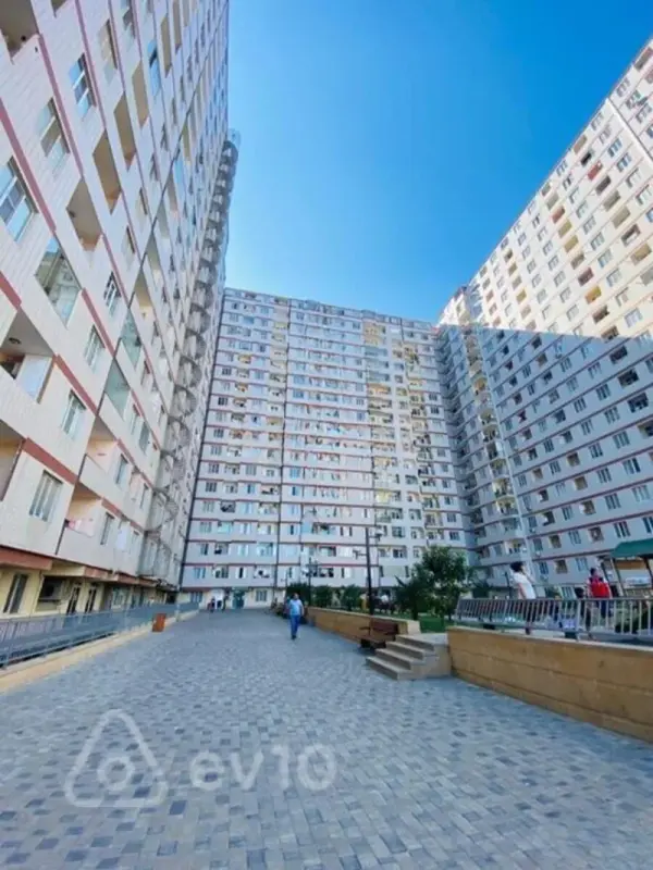 Satılır 2 otaqlı yeni tikili 68 m²