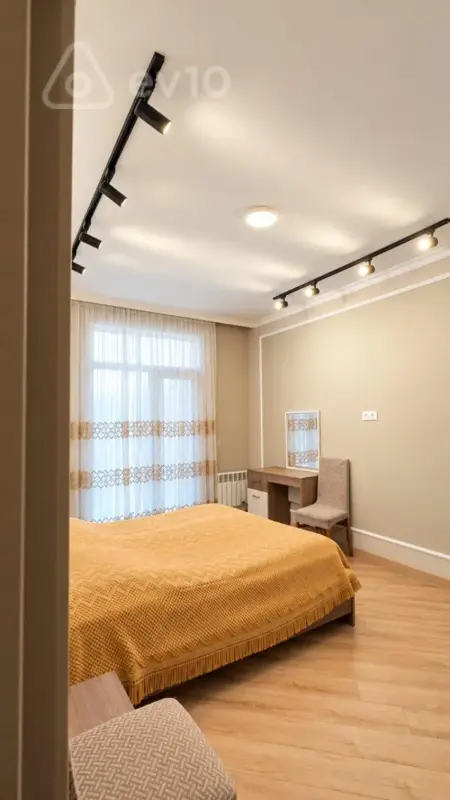 Satılır 2 otaqlı yeni tikili 82 m²