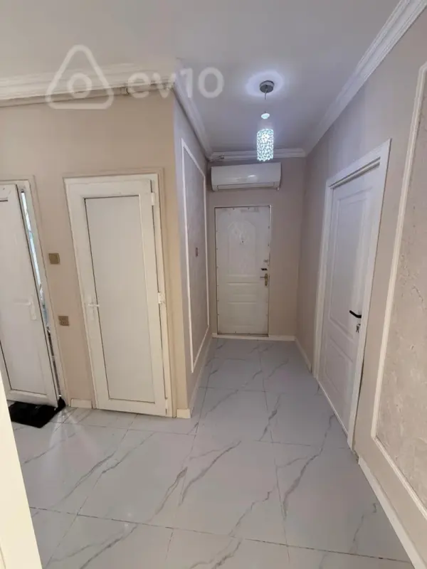 Satılır 3 otaqlı köhnə tikili 75 m²