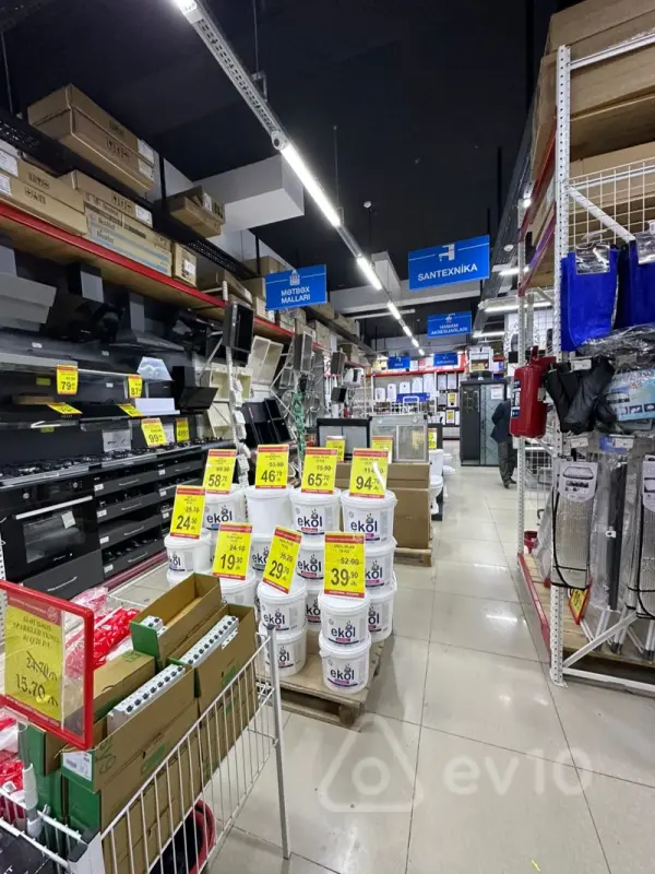 Satılır mənzil 1200 m²
