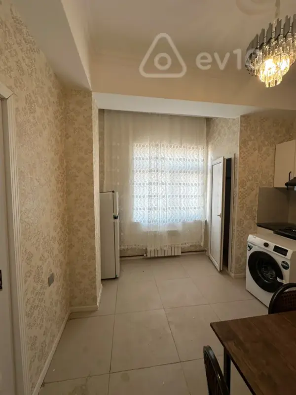 Kirayə verilir 2 otaqlı yeni tikili 50 m²